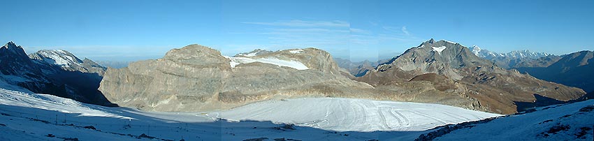 Première constatation à la sortie du funiculaire : c'est pas l'abondance de neige !